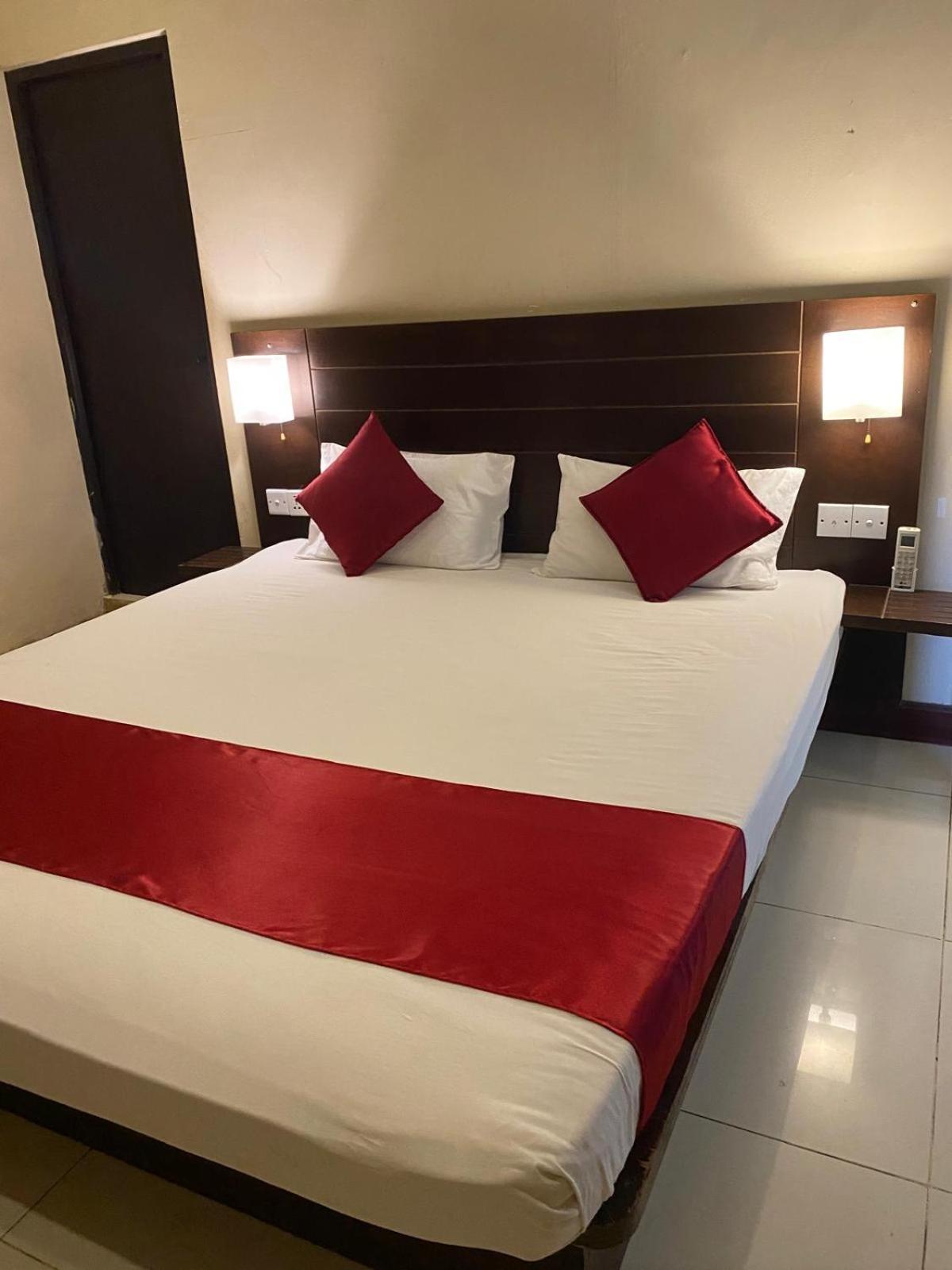 Yarl Mercury Inn Jaffna Dış mekan fotoğraf